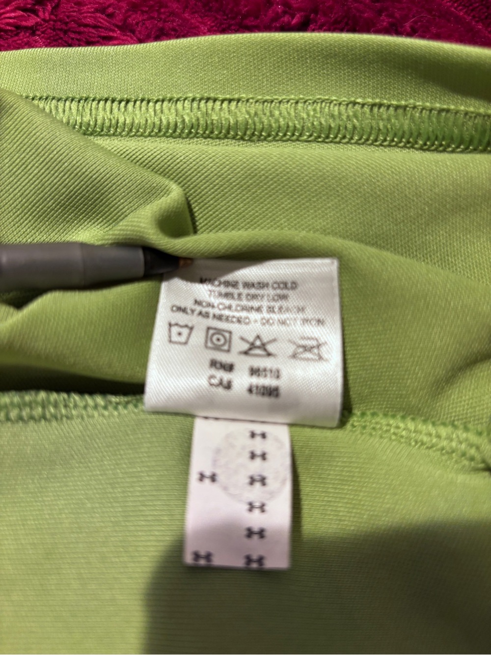 Under Armour Green Large SunmerPolo Shirt Heat Gear Loose with Blue Logo 50 x 29 - Picture 9 of 10